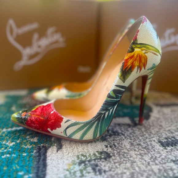 Christian Louboutin Shoes - Christian Louboutin So Kate Hawaii 36.5.